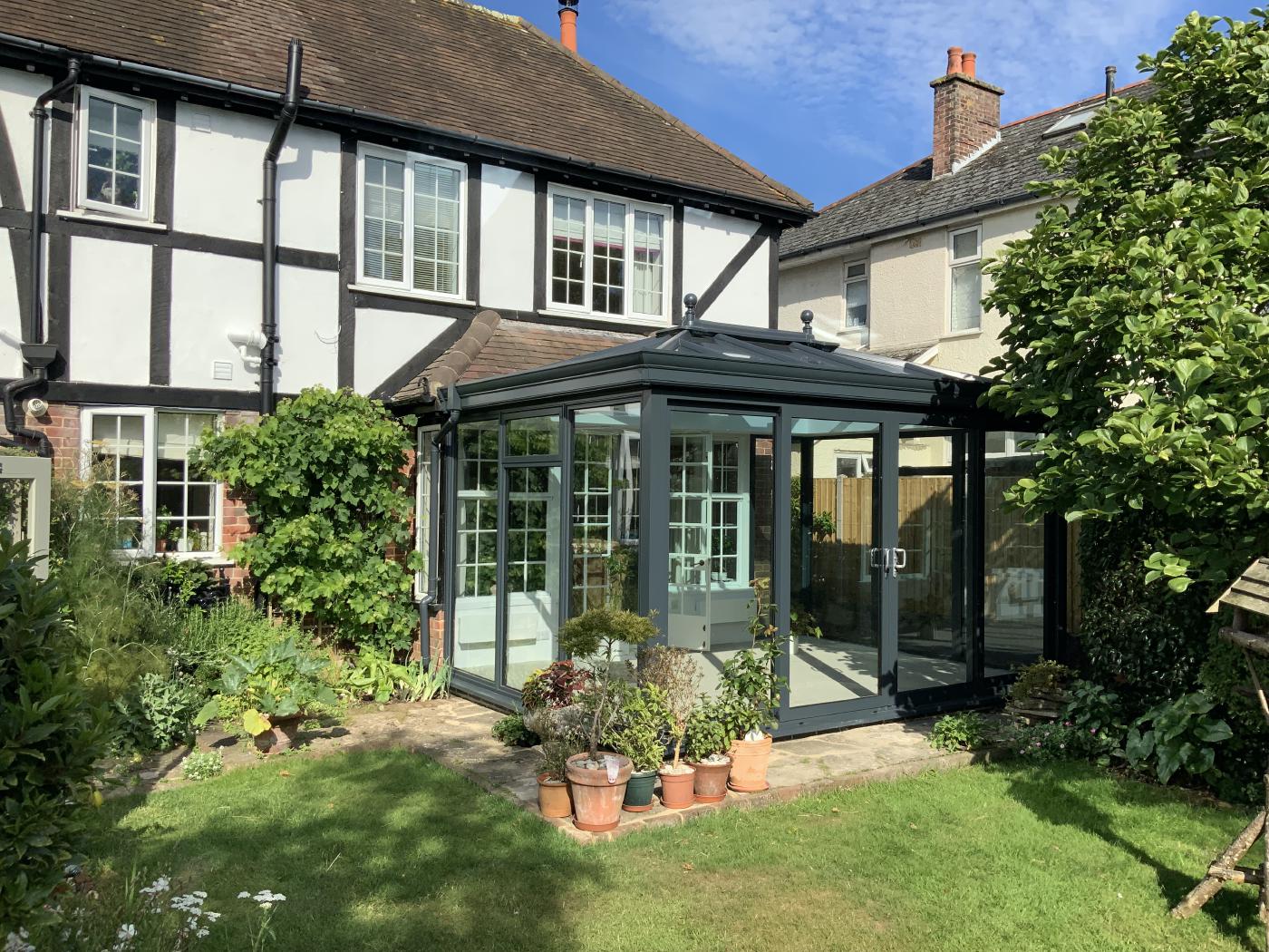 Aluminium Framed Modern Garden Room Orangery