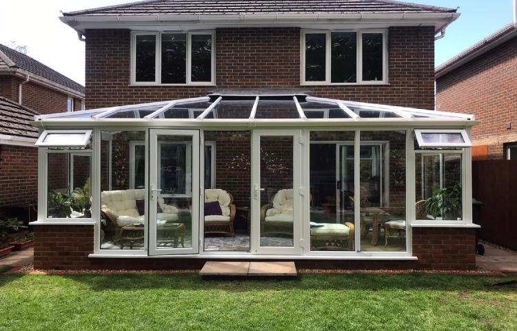 Double Hipped Lean to Classic Conservatory