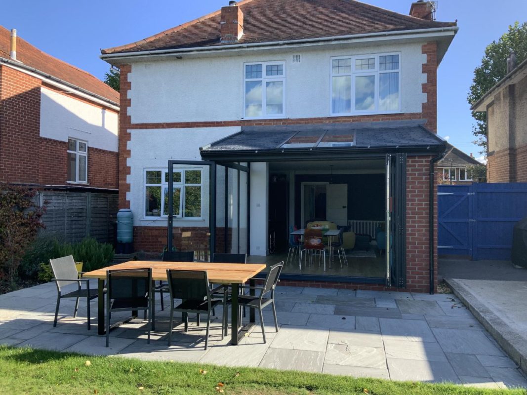 A Striking Ultra Roof Extension